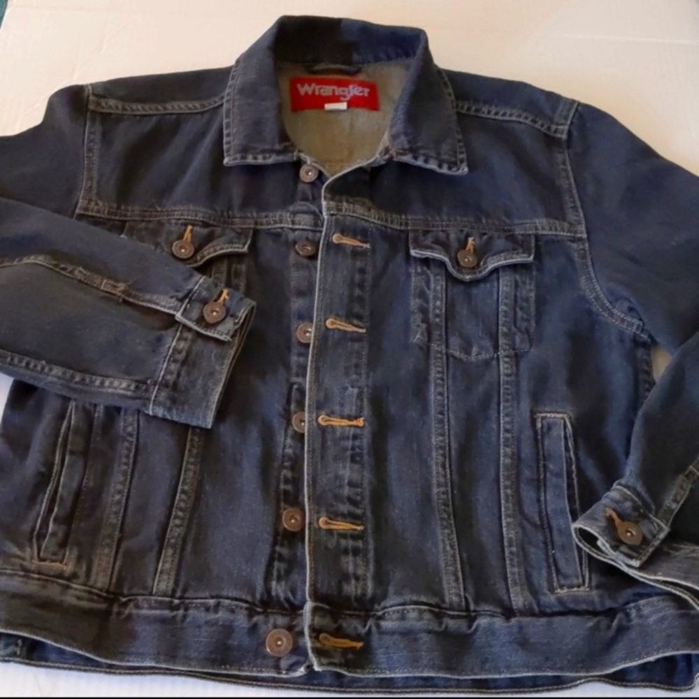 Wrangler Men's Denim Jean Jacket Size Large